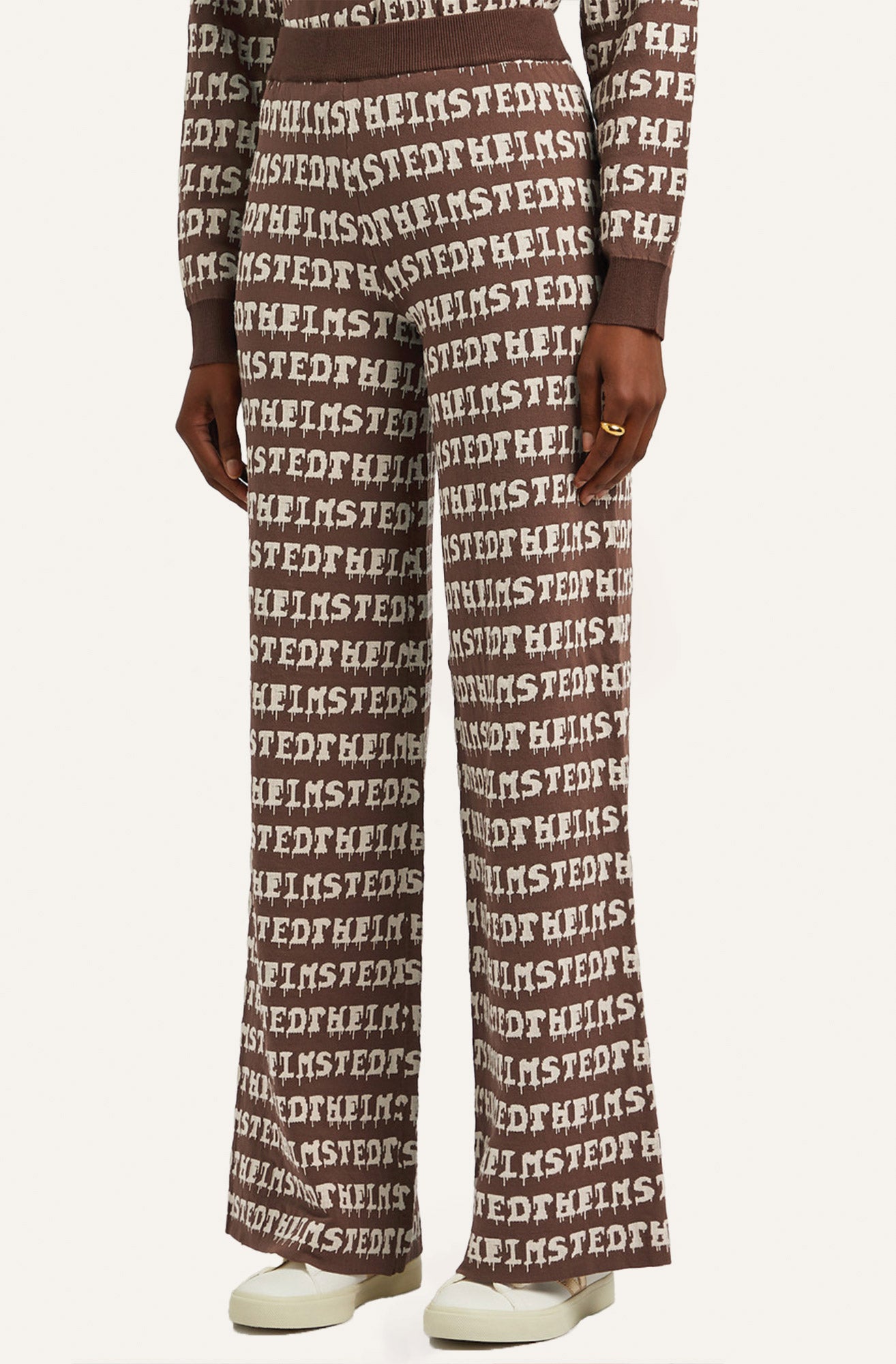 LOGO PANTS - Brown